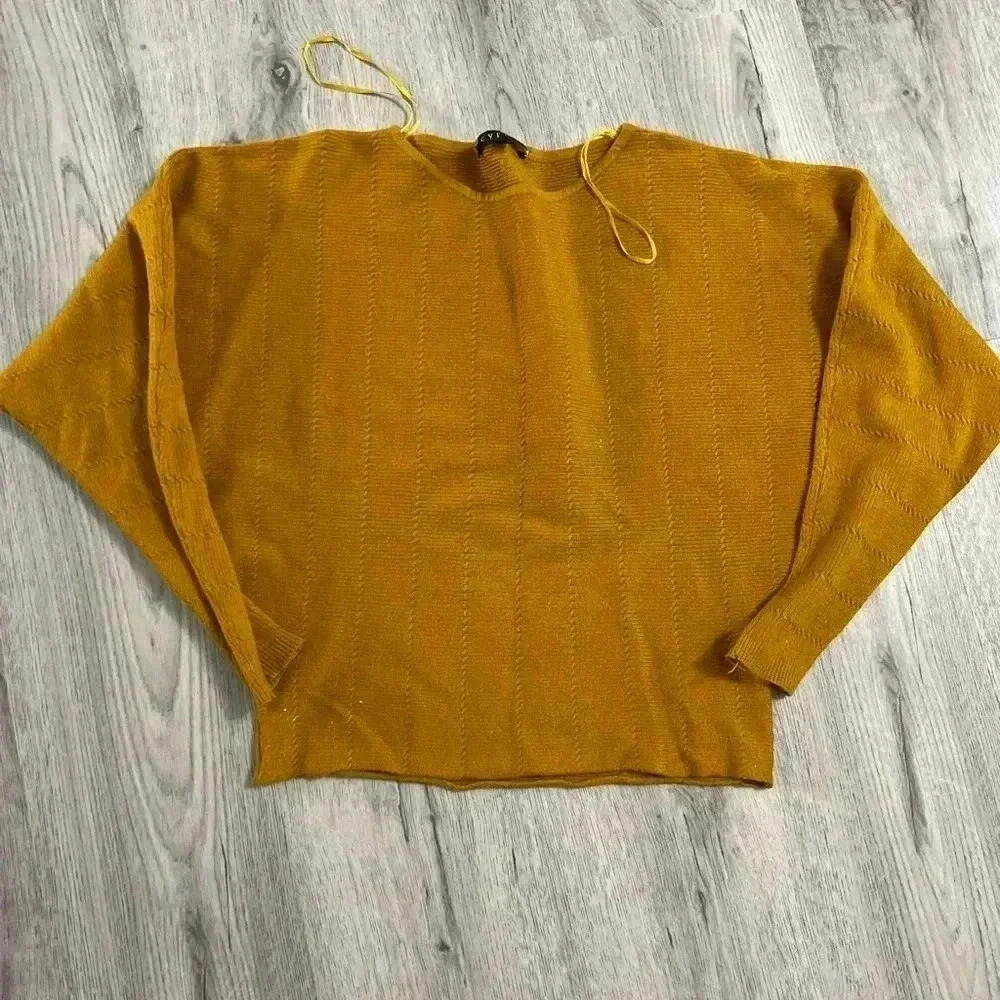 Cyrus Mustard Yellow sweater